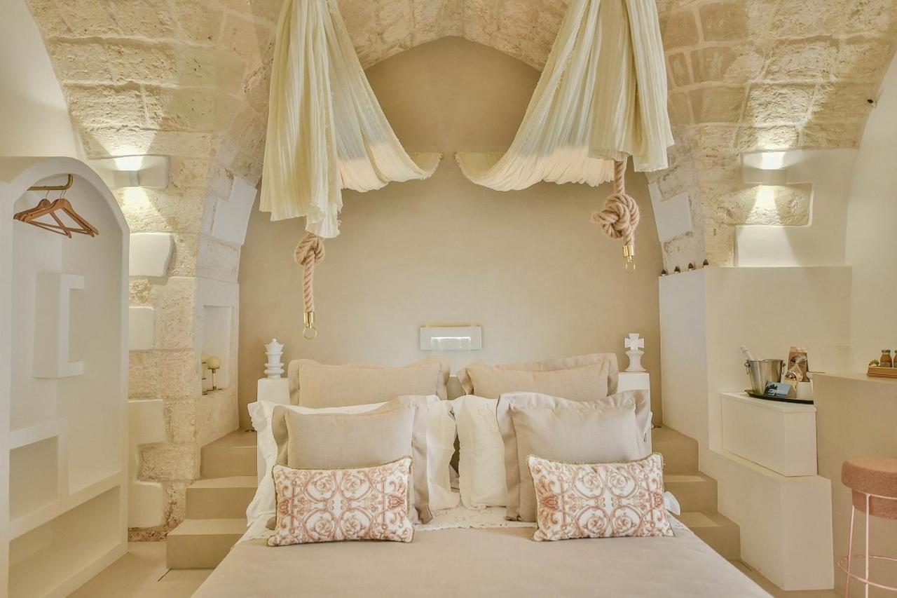 Eurydice Suite With Infinity Jacuzzi Ostuni Luaran gambar