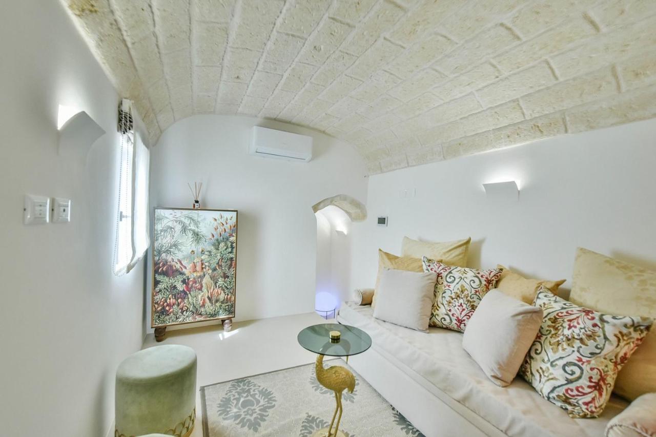 Eurydice Suite With Infinity Jacuzzi Ostuni Luaran gambar