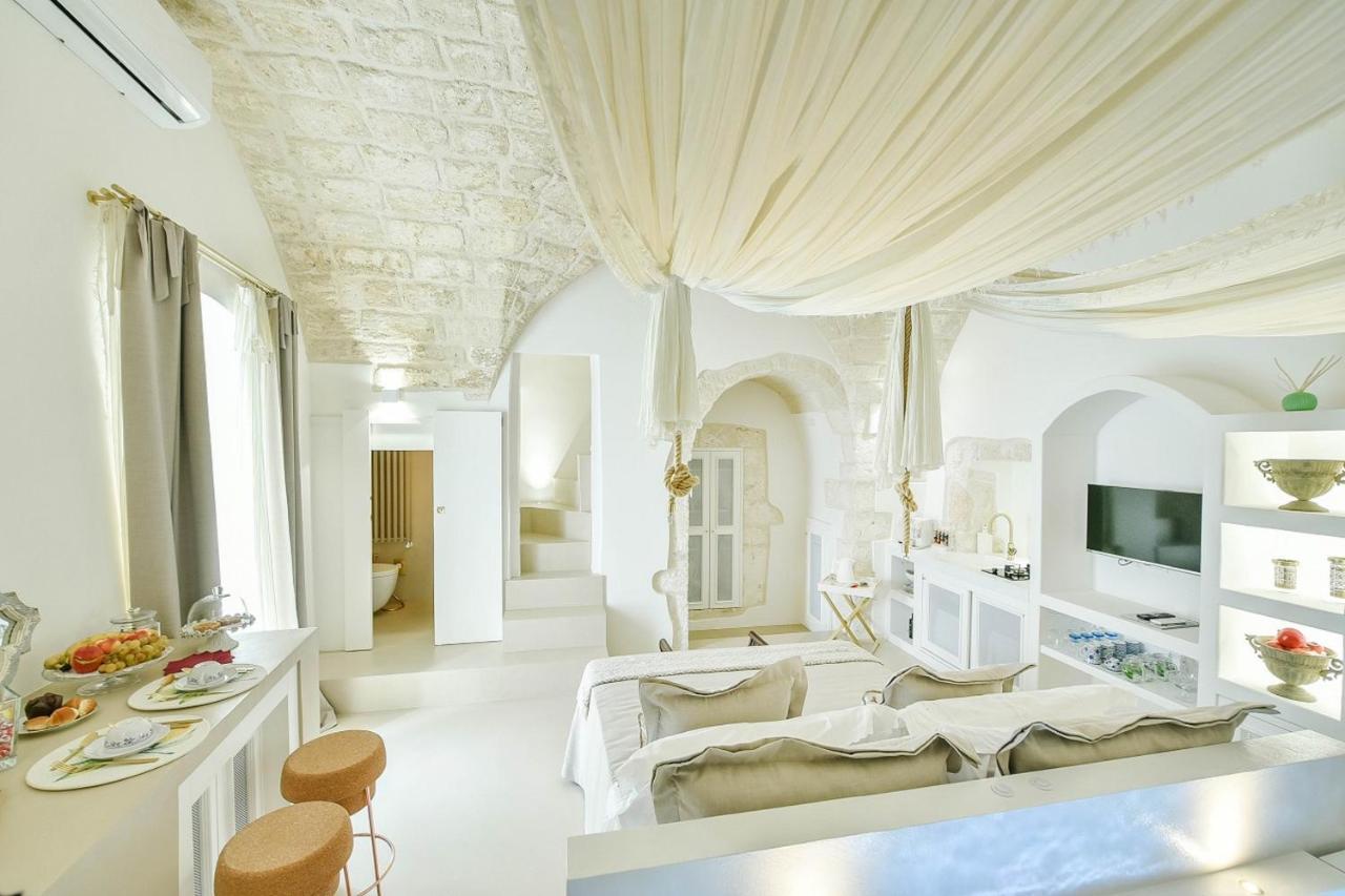 Eurydice Suite With Infinity Jacuzzi Ostuni Luaran gambar