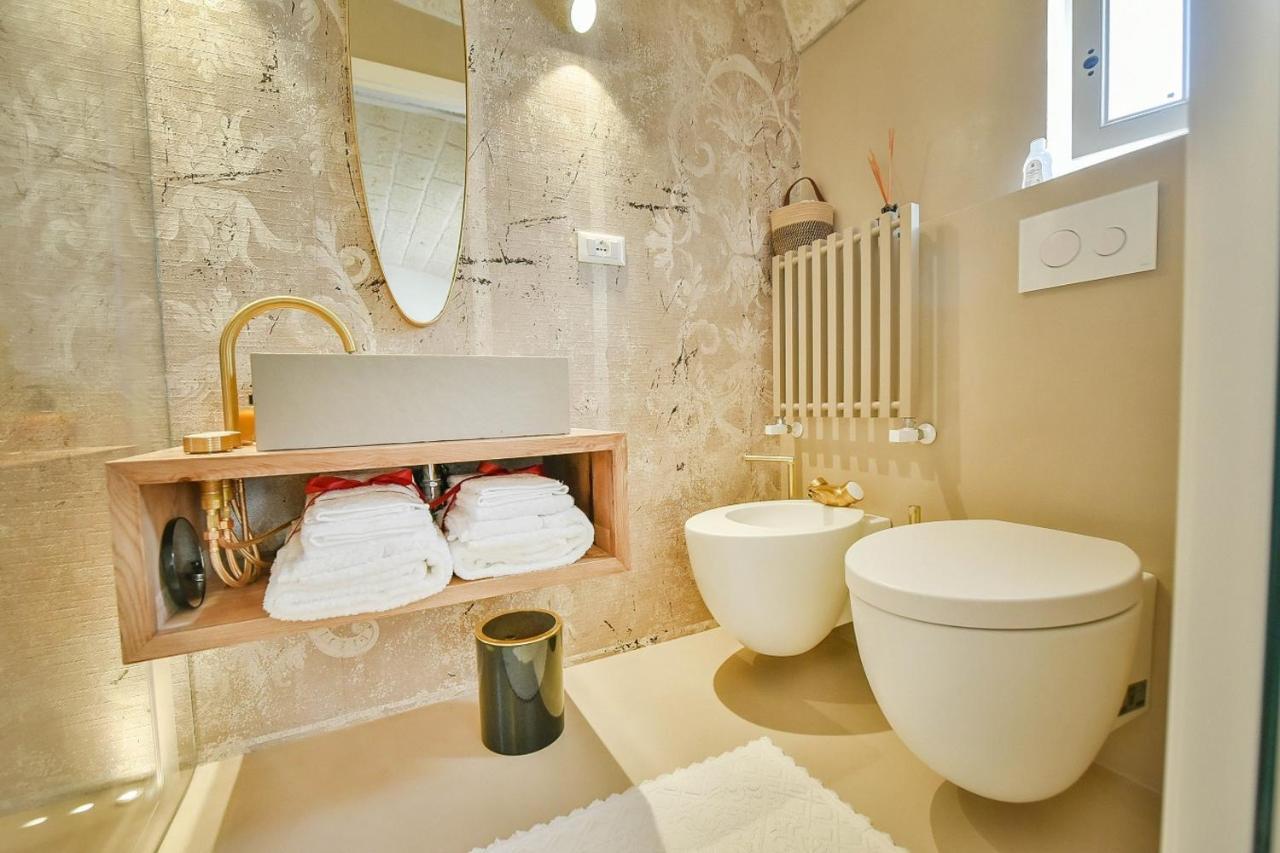 Eurydice Suite With Infinity Jacuzzi Ostuni Luaran gambar